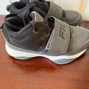 Fila Skybuzzer 2 Kids' Charcoal and Black Sneakers